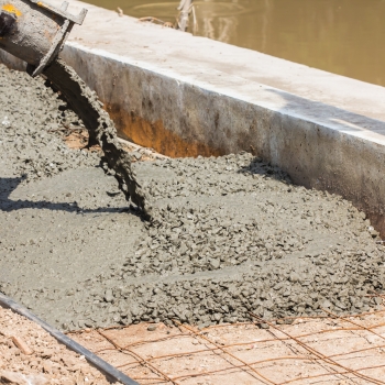 Concreto Usinado: Guia Completo Para Construção de Piscinas Resistentes e Duráveis